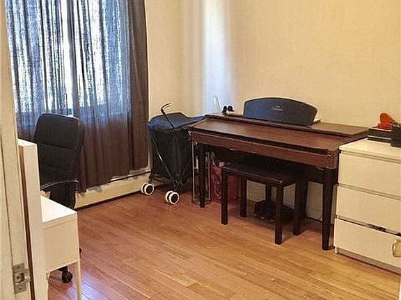 5th image of 136-14 35th Ave Unit 2B