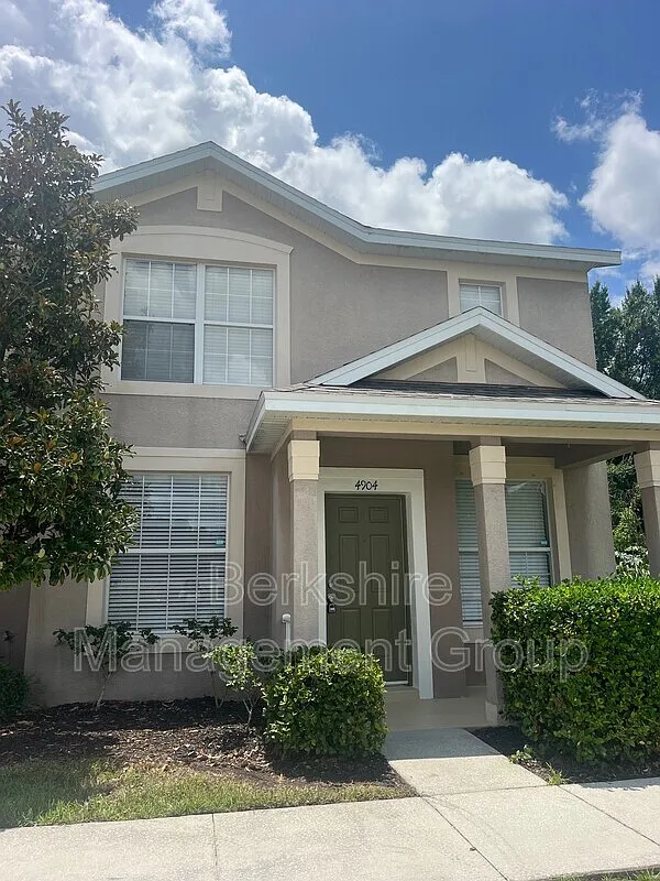 3 bed, 3.0 bath, 1686 sqft, $1,925 — Photo 1
