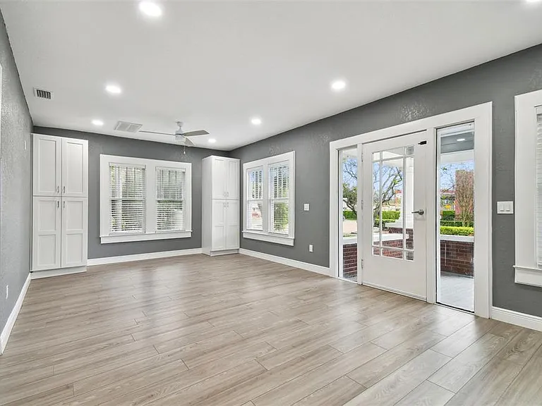 6810 N Navin Ave — Photo 9