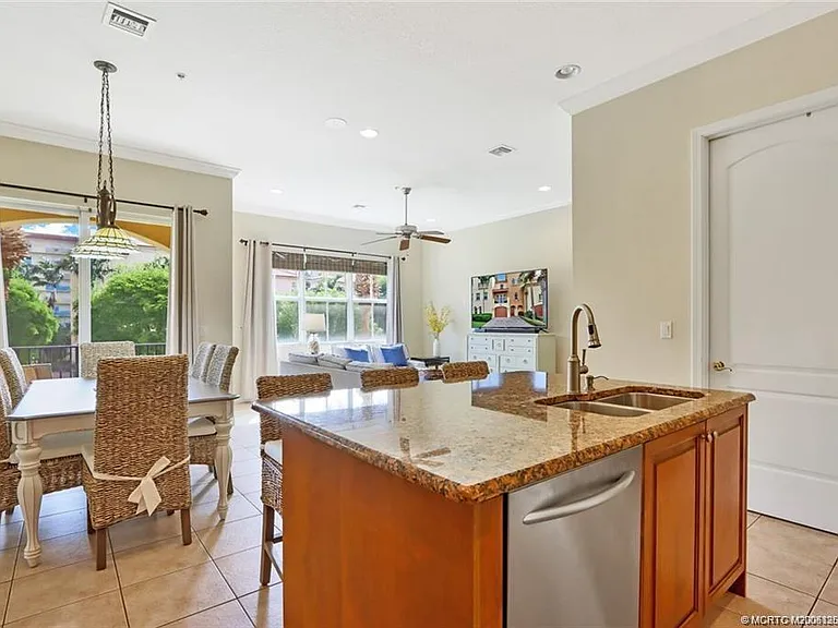 203 Ocean Bay Dr — Photo 11