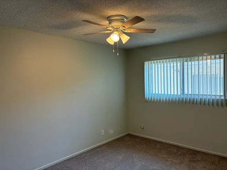 319 N Kenwood St #6 — Photo 6