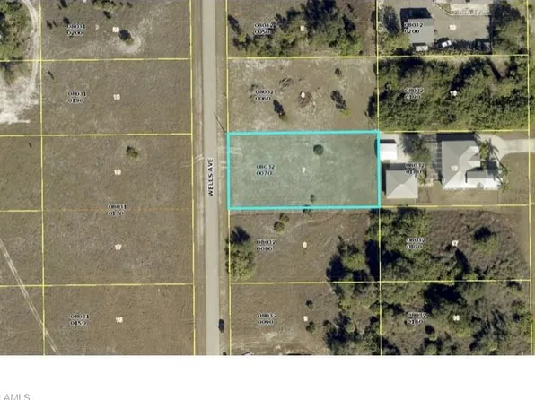 1810 Wells AVE, LEHIGH ACRES, FL 33972