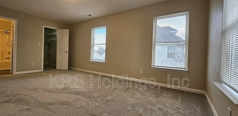 820 Maltby Cres — Photo 18