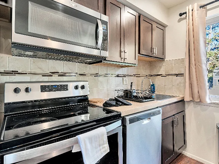 1250 W Nine Mile Rd — Photo 10