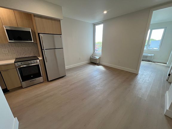 3rd image of 102 53rd St #5E