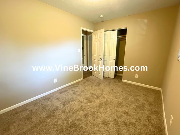 5th image of 206 W William Dr