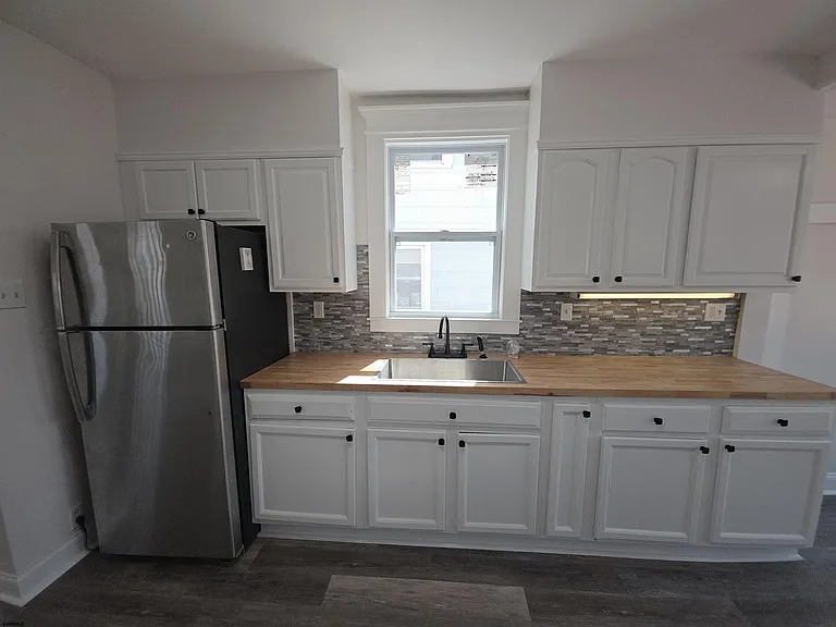 346 N Delaware Ave — Photo 16