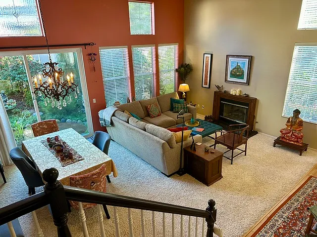 1616 Warbler Ct — Photo 2