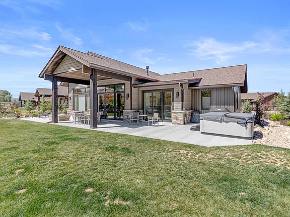 3rd image of 366 Big Meadow Dr