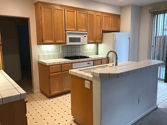 2nd image of 436 River Rock Ct