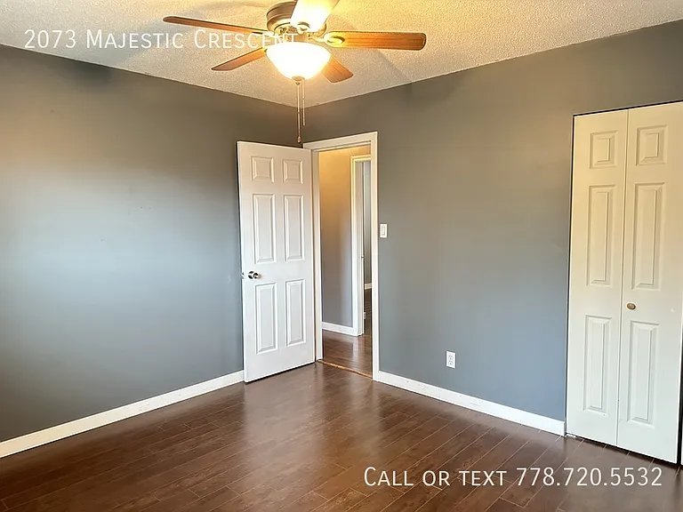 2073 Majestic Cres — Photo 12