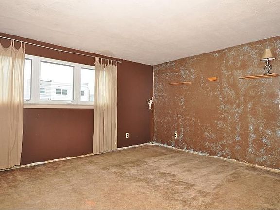 5th image of 12631 Biscayne Dr