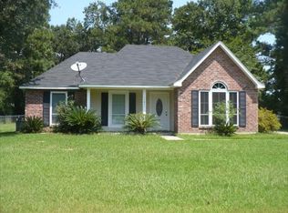 11011 Ray Dr, Denham Springs, LA 70706