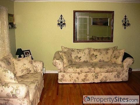 5th image of 10 Briana Ct