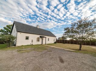 954 Lloyds Rd, Little Elm, TX 75068