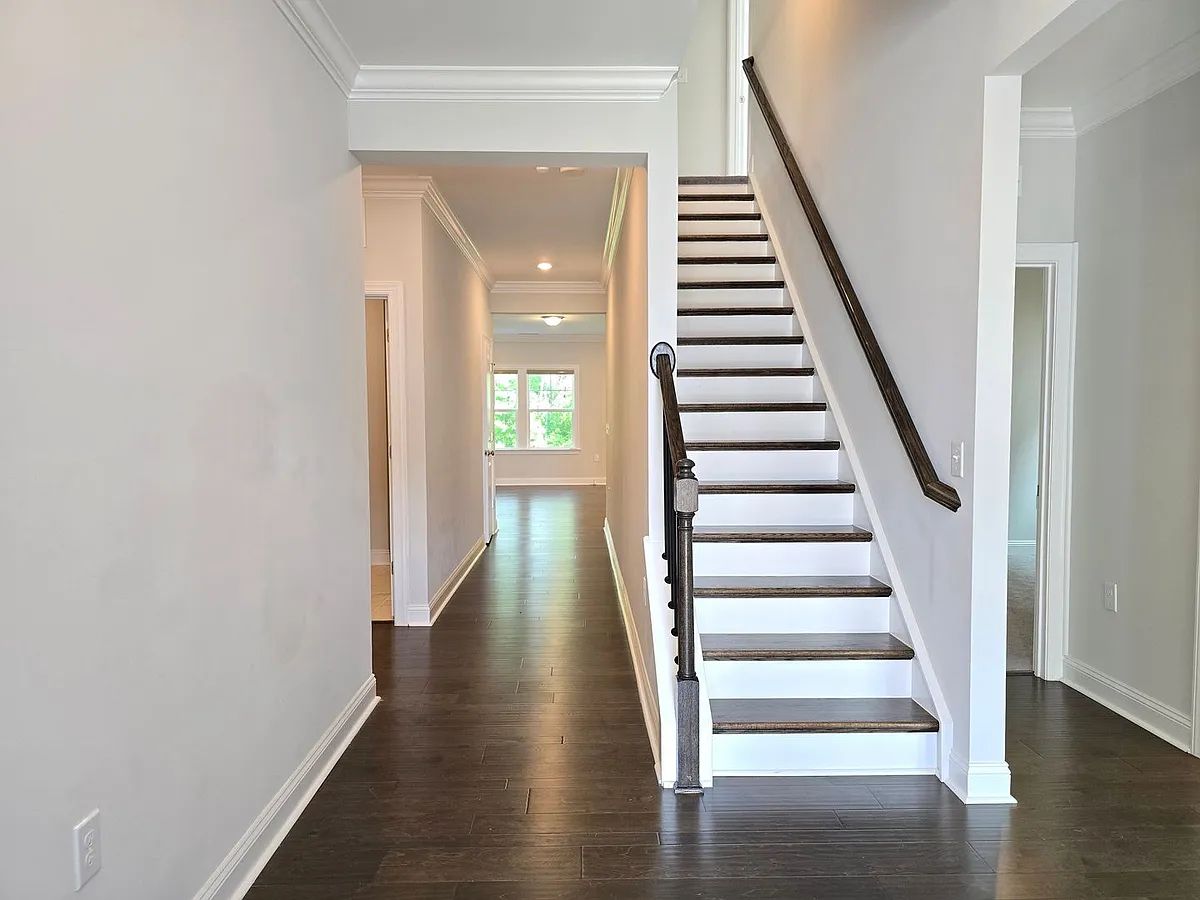 Building Photo - 202 Trailing Bluff Way