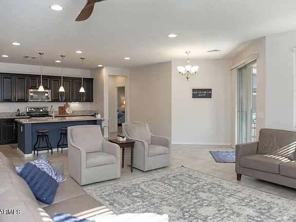 3rd image of 4403 W South Butte Rd