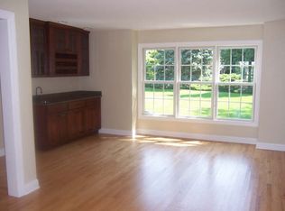 429 Blue Grass Ct, Naperville, IL 60563