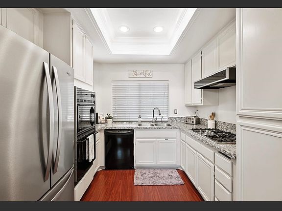 2nd image of 141 Matisse Cir