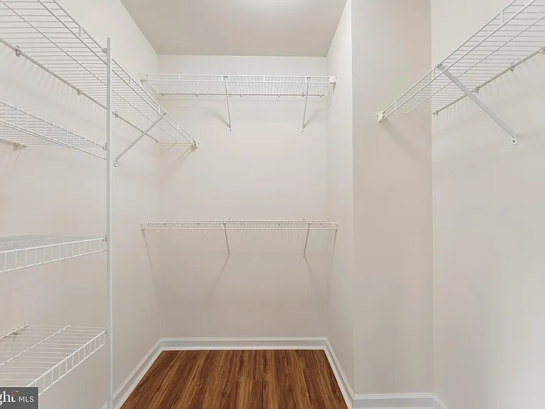 41712 Cynthia Ter — Photo 26
