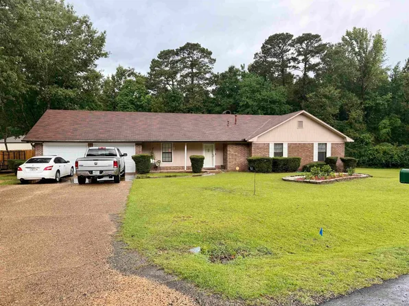 51 Sassafras Dr, Magnolia, AR 71753