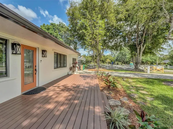 14291 SW 24th Street, Davie, FL 33325