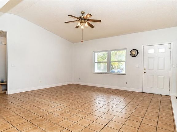 3rd image of 5603 Carrollwood Meadows Dr