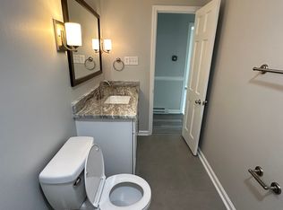 82 Bunting Ln, Poquoson, VA 23662