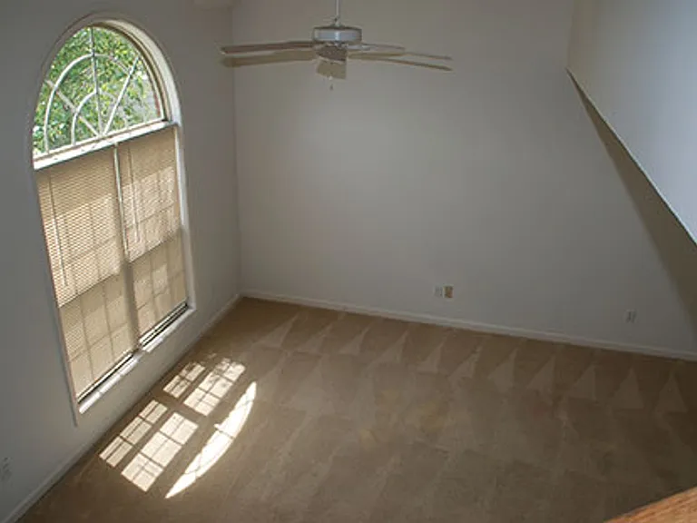 3053 Many Oaks Park — Photo 6