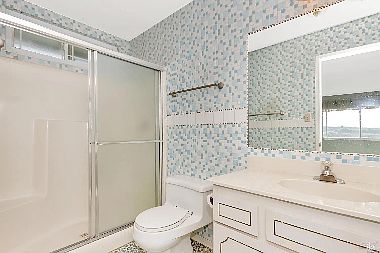 5th image of 312 Steven Cir