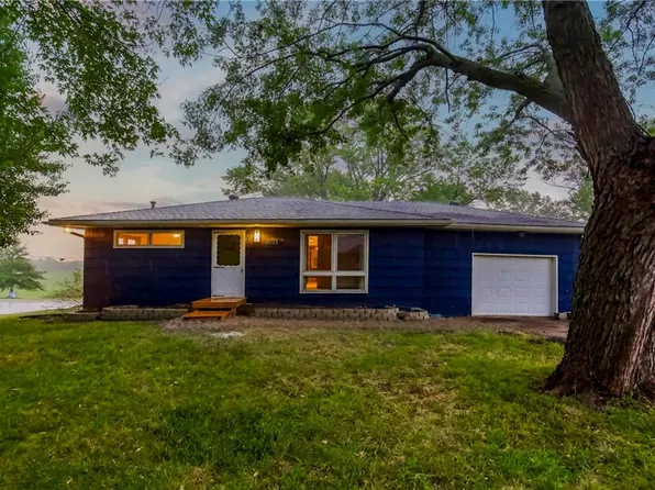 3033 N 154th St, Basehor, KS 66007