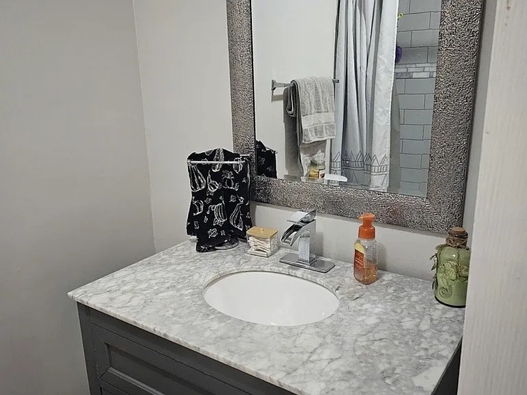 1817 Ivy Ln — Photo 11