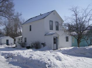 704 6th St NE, Little Falls, MN 56345