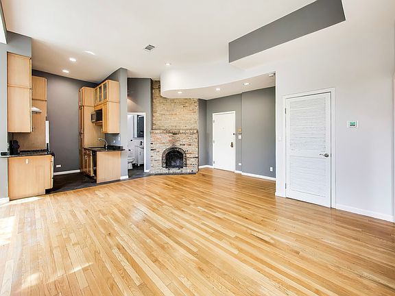 3rd image of 223 W Wisconsin St APT 2D
