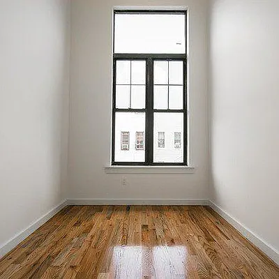 Rented by Nooklyn NYC LLC | media 36