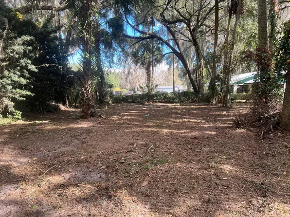 600 Boyleston Street, Interlachen, FL 32148