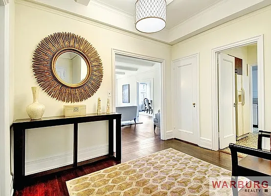 Sold by Warburg | media 37