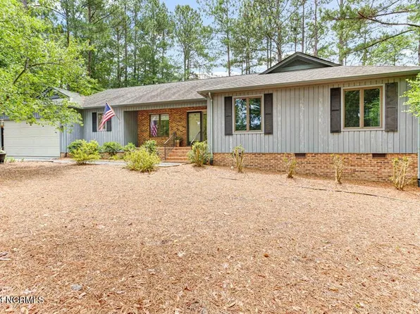 4 Apawamis Place, Pinehurst, NC 28374
