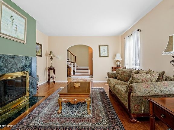 3rd image of 6150 N Kirkwood Ave