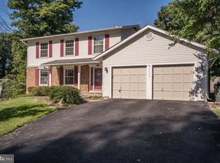 7130 Hanks Pl, Springfield, VA 22153