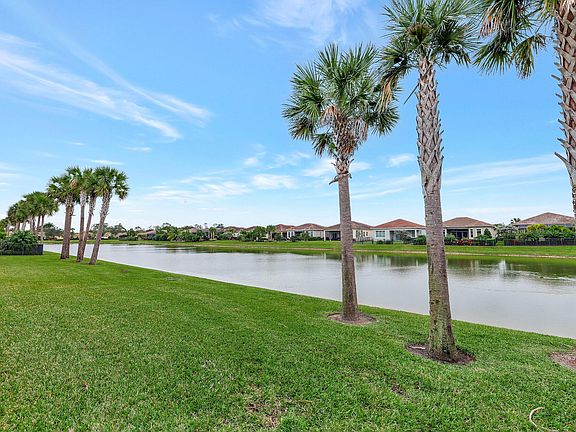 4th image of 24041 SW Firenze Way