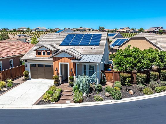 4th image of 2105 Rioja Way