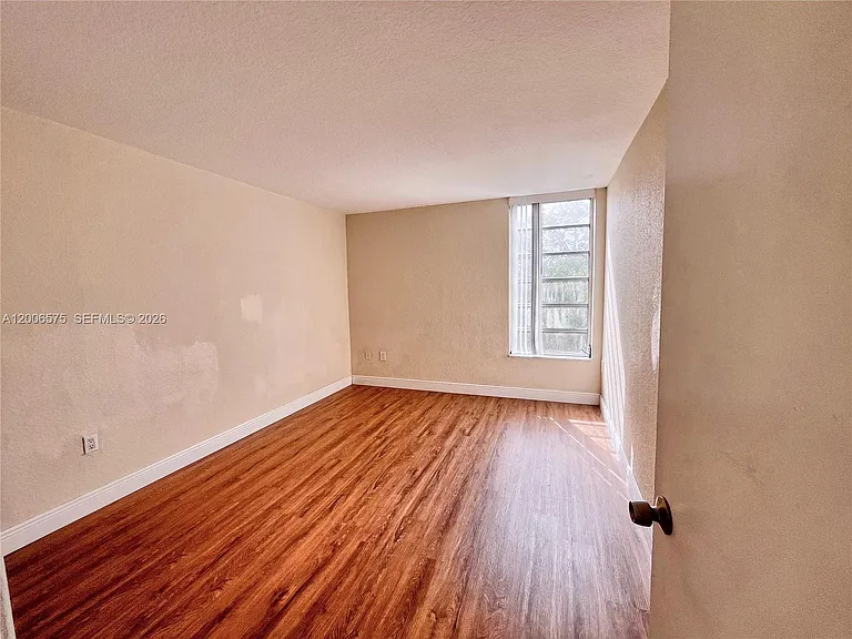 8870 Fontainebleau Blvd #409 — Photo 28