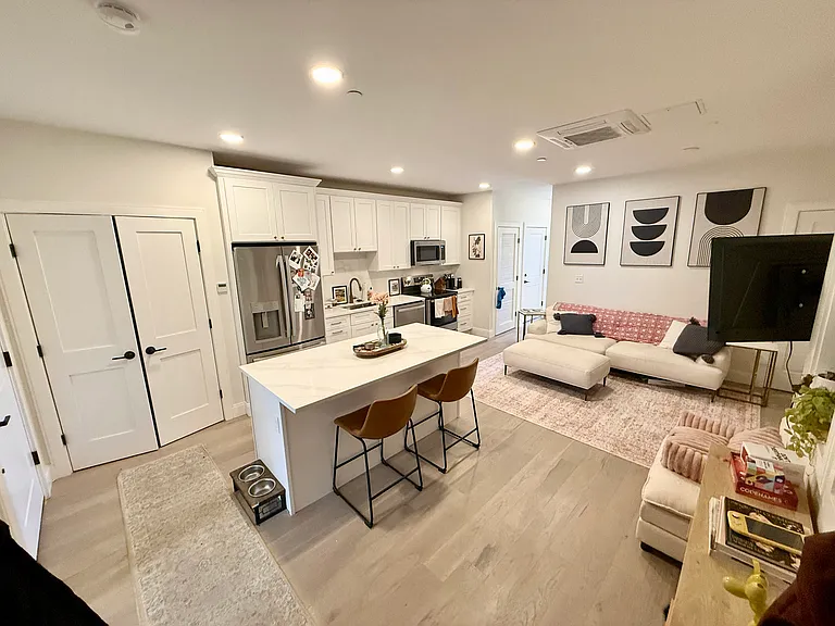 120 Emerson St #3 — Photo 3