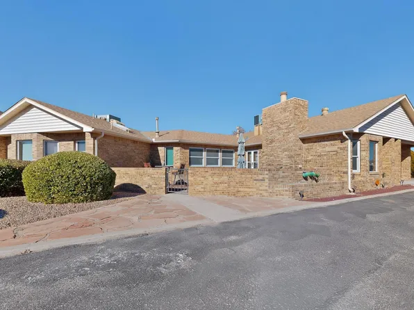 1323 Crestview Dr SW, Los Lunas, NM 87031