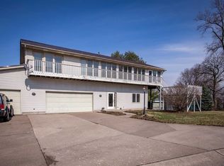 101 Lombard St, Muscatine, IA 52761