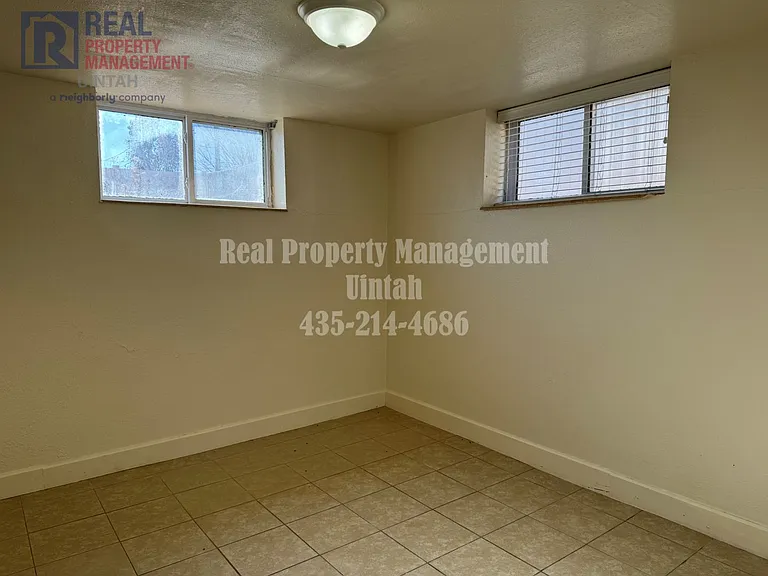 145 W 100 N — Photo 21