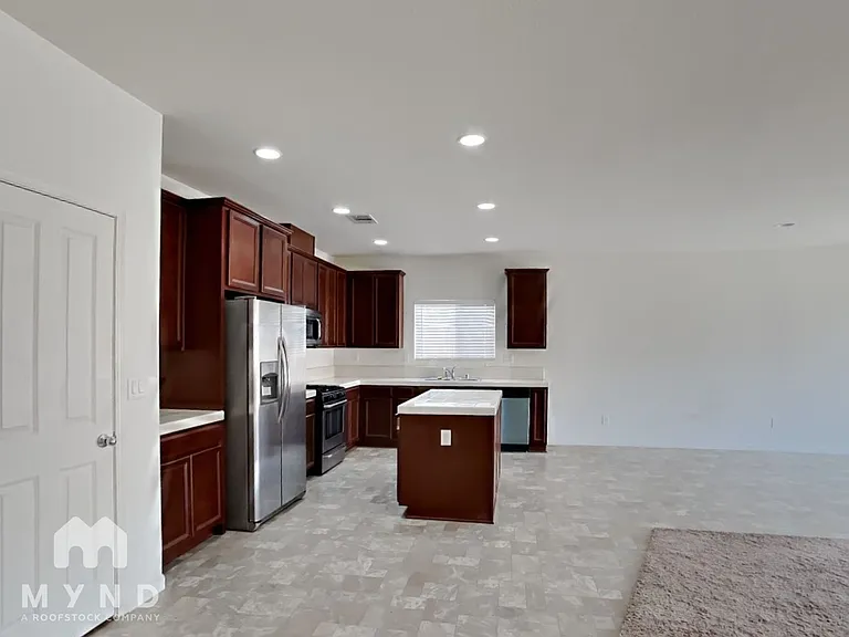 14320 Loyola Dr — Photo 7