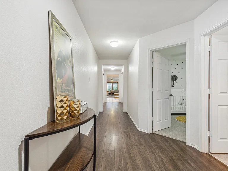 5944 Snow Creek Dr — Photo 5