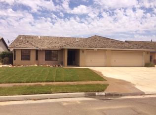 690 Montecito Ct, Lemoore, CA 93245